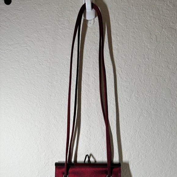 Lord & Taylor Burgundy Opalescent Satin Shoulder Bag EUC - Picture 4 of 6